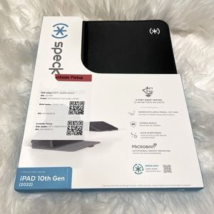 iPad 10th Gen 10.9” Speck Balance Folio Black Like New!